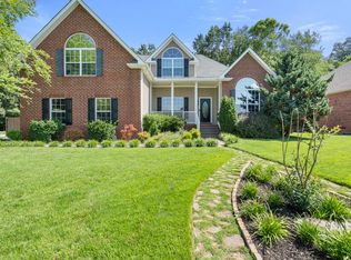 422 Sheffield Dr, White House, TN 37188