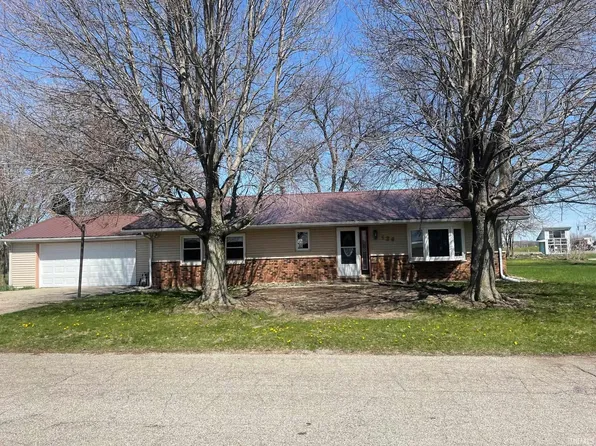 126 W North St, Etna Green, IN 46524