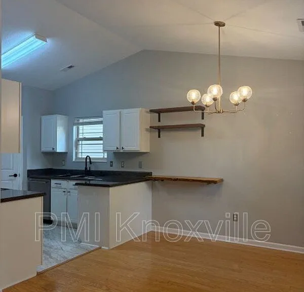 10311 Boston Ln — Photo 8