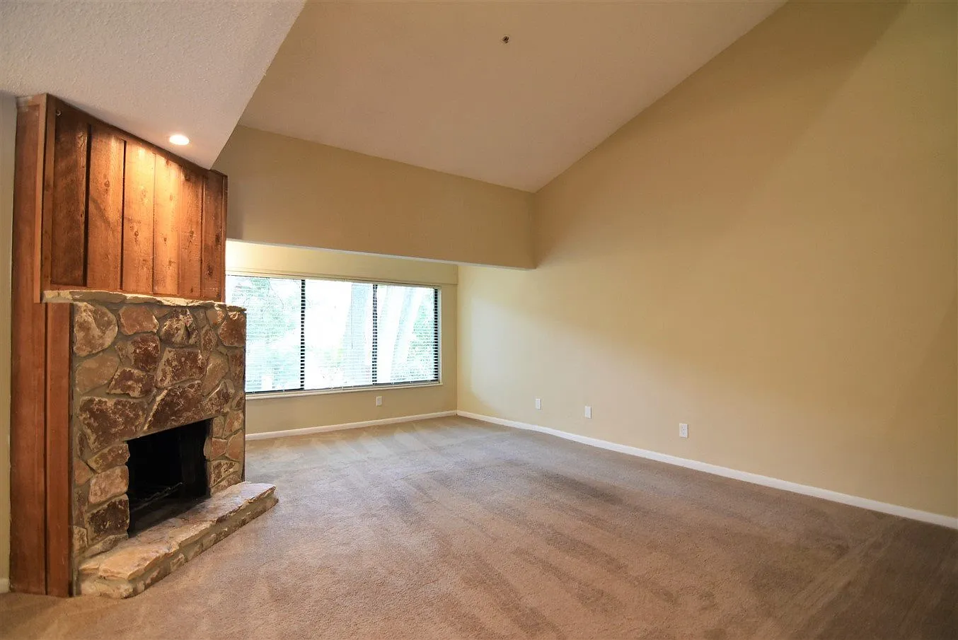 3br 2ba Gated Community Just South Of Downtown Orlando — Photo 4