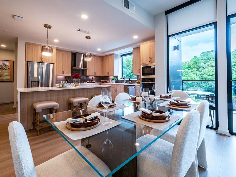 Encore Floor Plan Dining & Kitchen
