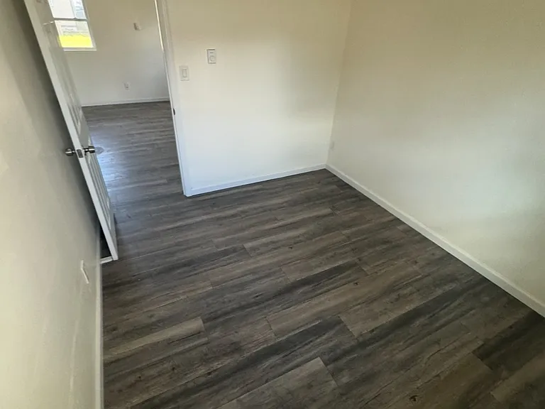 27 Hillside Ave #8 — Photo 6