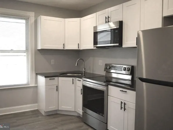118 E Maple Ave #2R, Langhorne, PA 19047