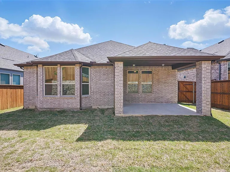 5060 Westhaven Cir — Photo 17