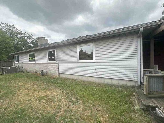 2nd image of 2105 Rockdale Blvd