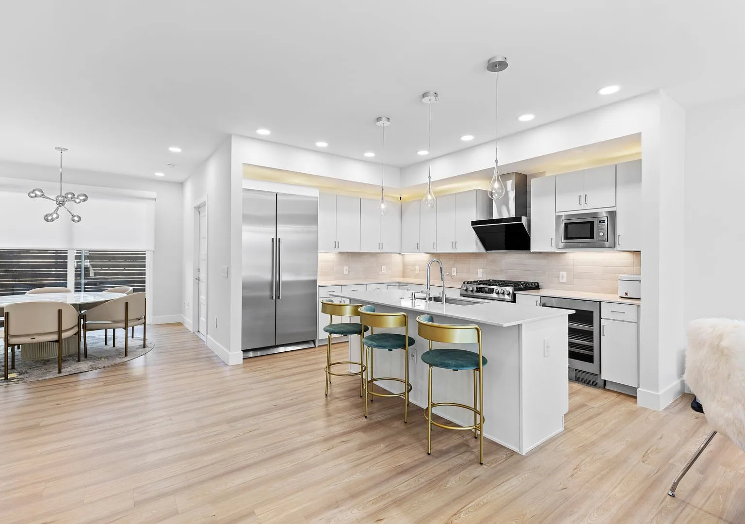 Exclusive Townhome in The Vue at Celebration Pointe — Photo 2