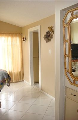 5th image of 2251 Greenview Cir