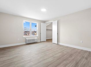 212 70th St #405, West New York, NJ 07093