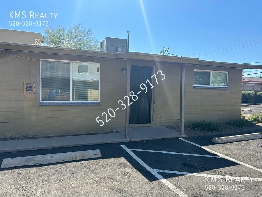Building Photo - 5126 E Bellevue St #2106