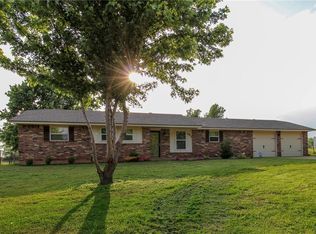 10825 N Evergreen Dr, Edmond, OK 73025