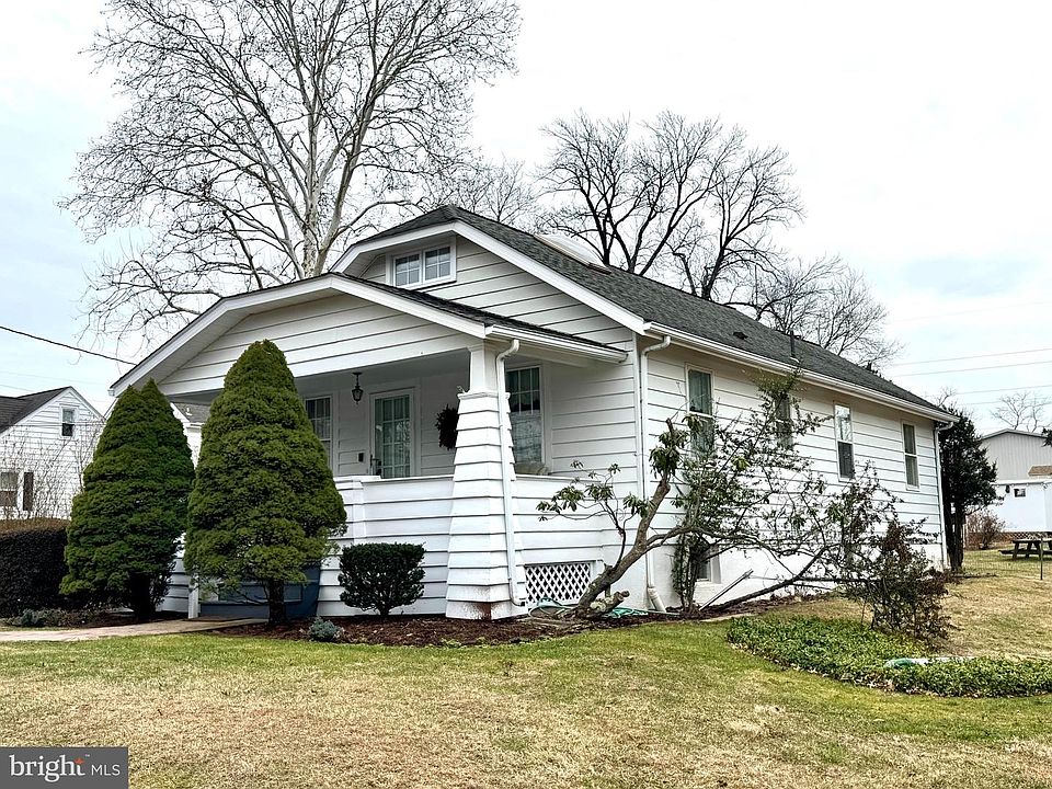 1st image of 7 Diverty Rd