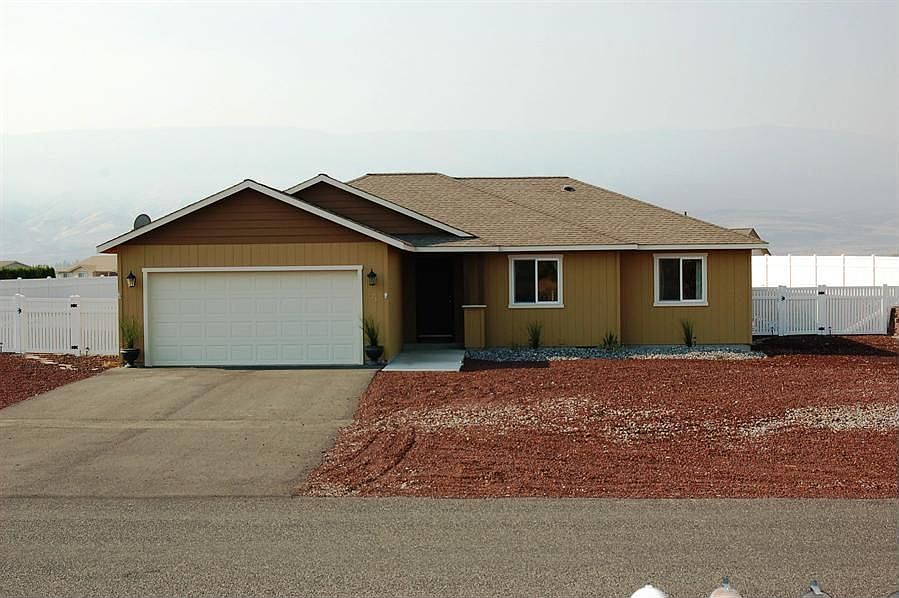 1st image of 874 Desert Aire Dr SW