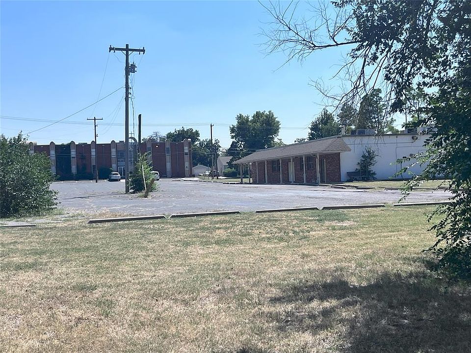 1st image of 5707 NW 42nd St