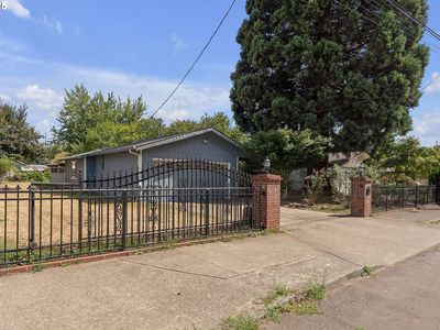 6530 SE 96th Ave, Portland, OR, 97266