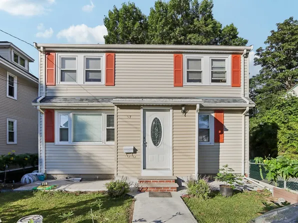 57 Safford St, Quincy, MA 02170
