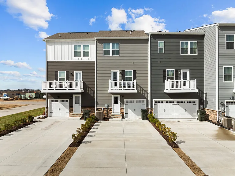 409 Fost Blvd #1 — Photo 33