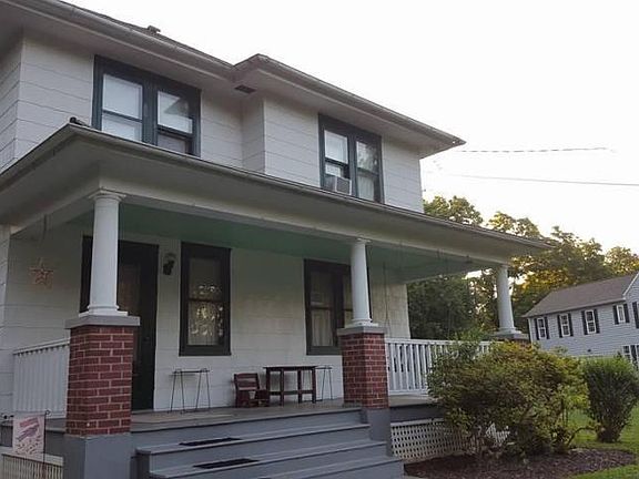 4th image of 1735 New Holland Pike