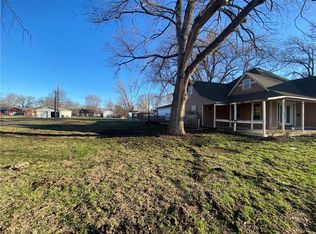 110 W Riley St, Easton, KS 66020