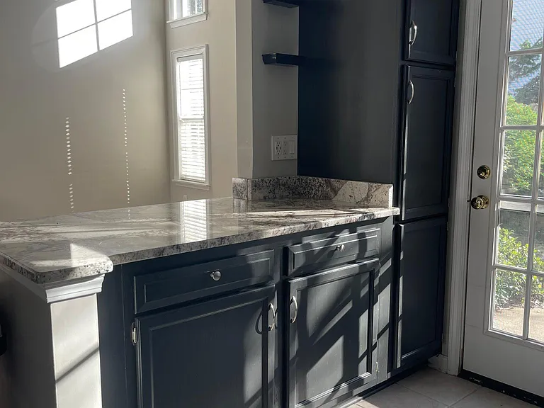 8223 Southgate Commons Dr — Photo 11
