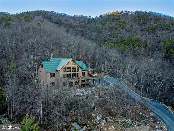 3rd image of 347 Wilson Way