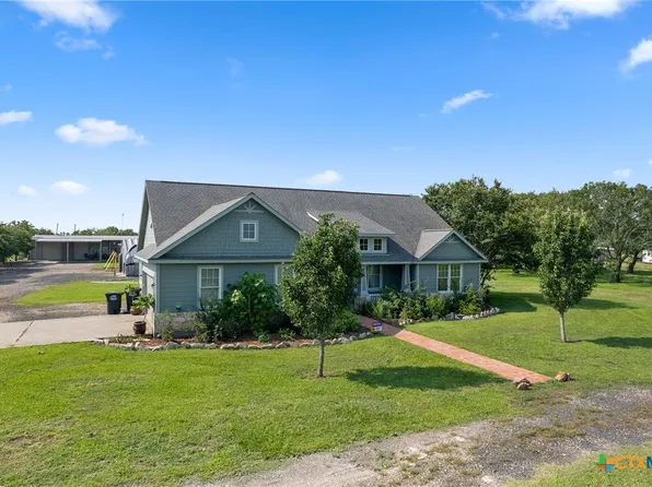 509 Seakist Rd, Port Lavaca, TX 77979