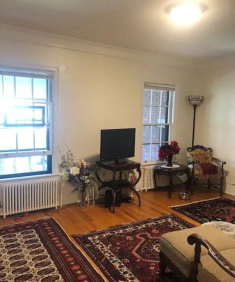 198 Pawling Ave #21 — Photo 2