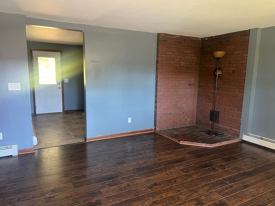 1st image of 59 Woodland Hls