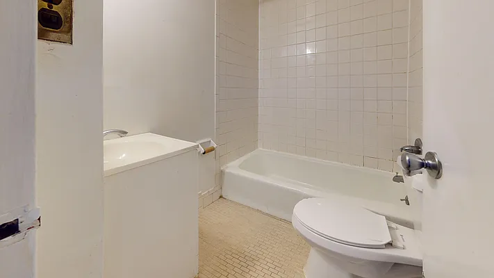 Rented by Bond New York | media 11