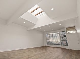2520 James M Wood Blvd, Los Angeles, CA 90006