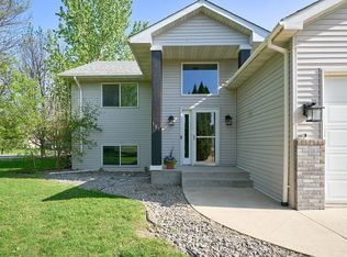 101 Roberts Ct, Buffalo, MN 55313