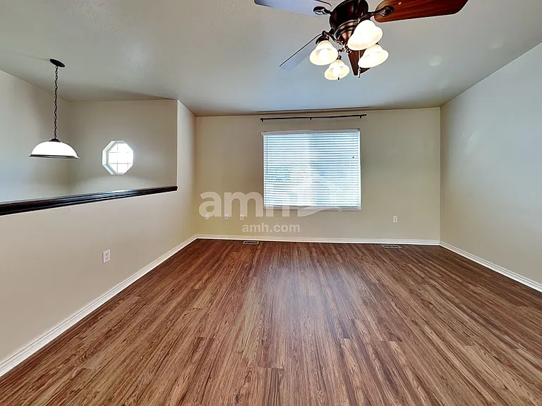 1625 E Bateman Way — Photo 5