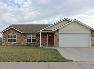 313 Brookridge Dr, Manhattan, KS 66502