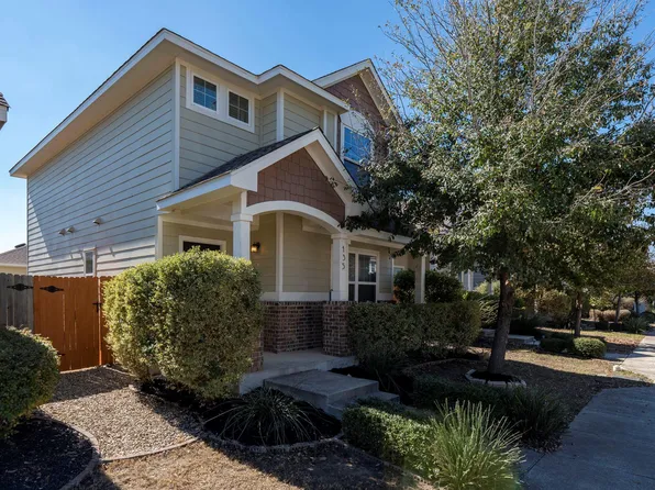 135 Wainscot Oak Way, San Marcos, TX 78666