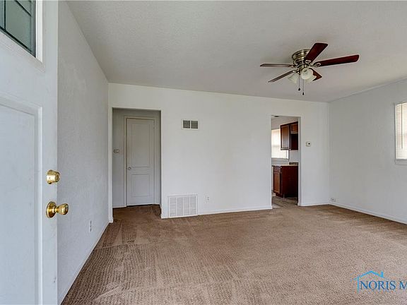 2nd image of 407 Mayfair Blvd