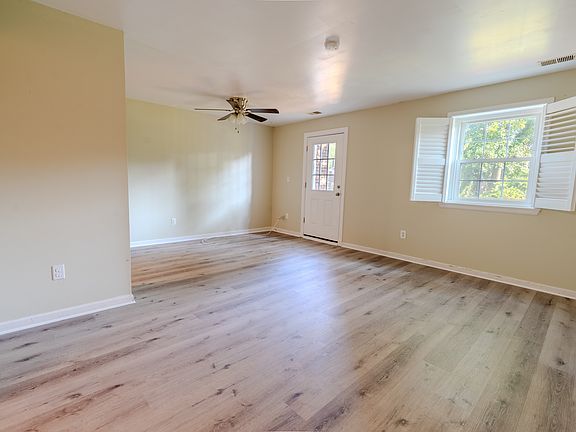 4th image of 5744 Yellowrose Ct