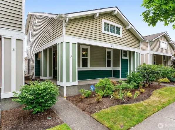 4212 Edgewater Boulevard NE, Lacey, WA 98516