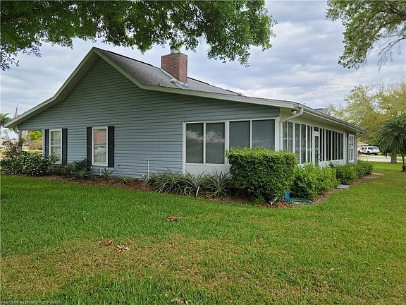 4th image of 12 Meadowlake Dr