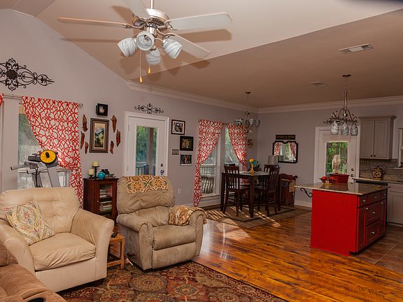 3rd image of 15805 Cypress Point Ln