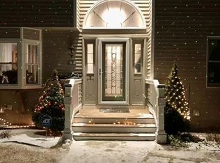 84 Ardmore Rd, Framingham, MA 01702