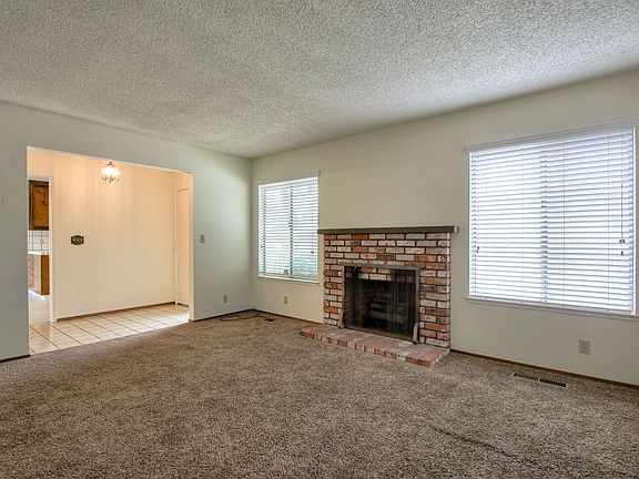 5th image of 1520 Darryl Dr