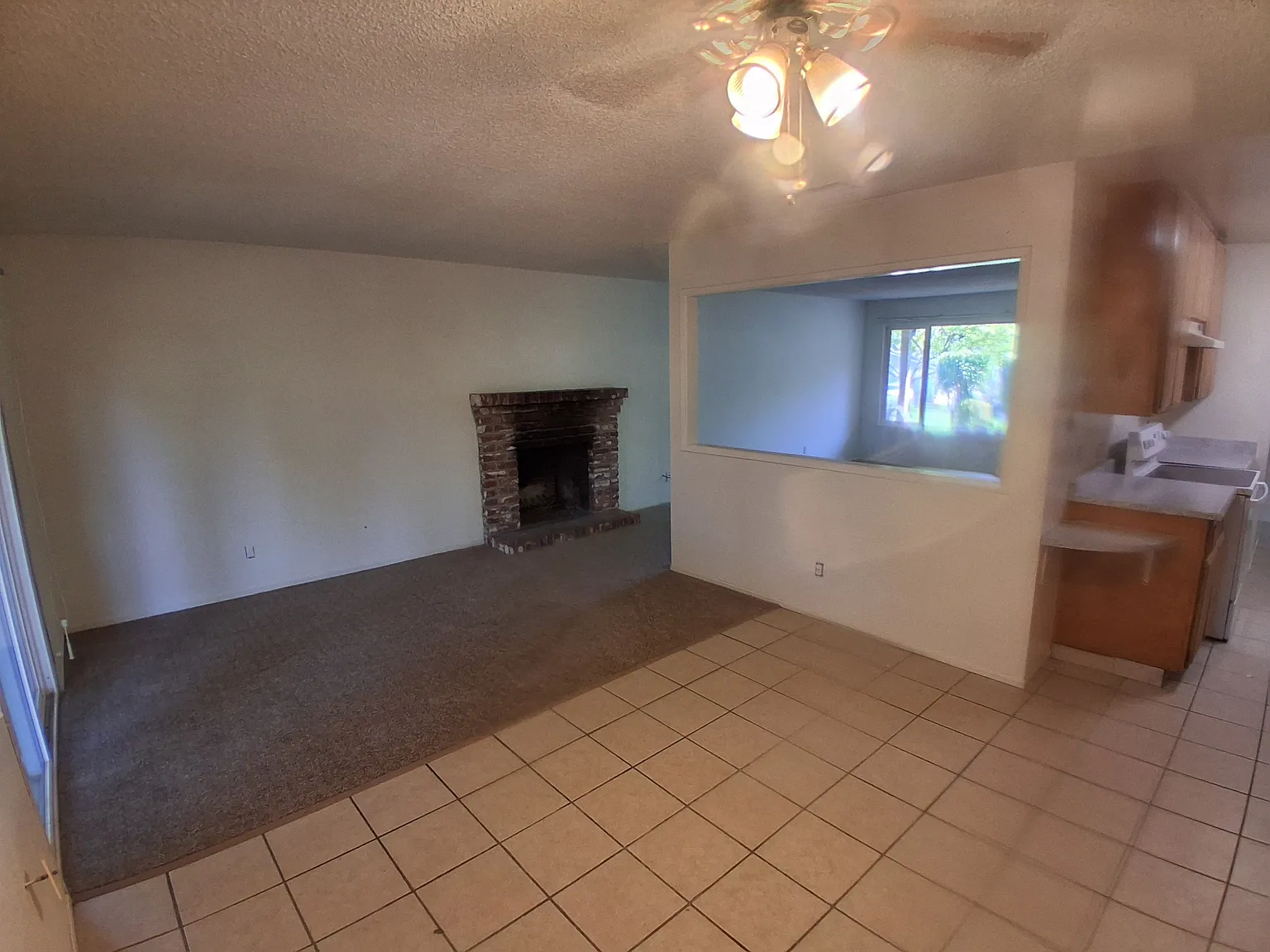 4 bed, 1456 sqft, $2,800 — Photo 4