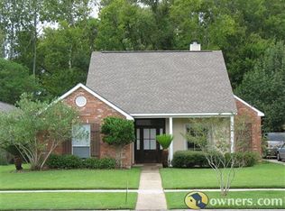 1162 Springlake Dr, Baton Rouge, LA 70810