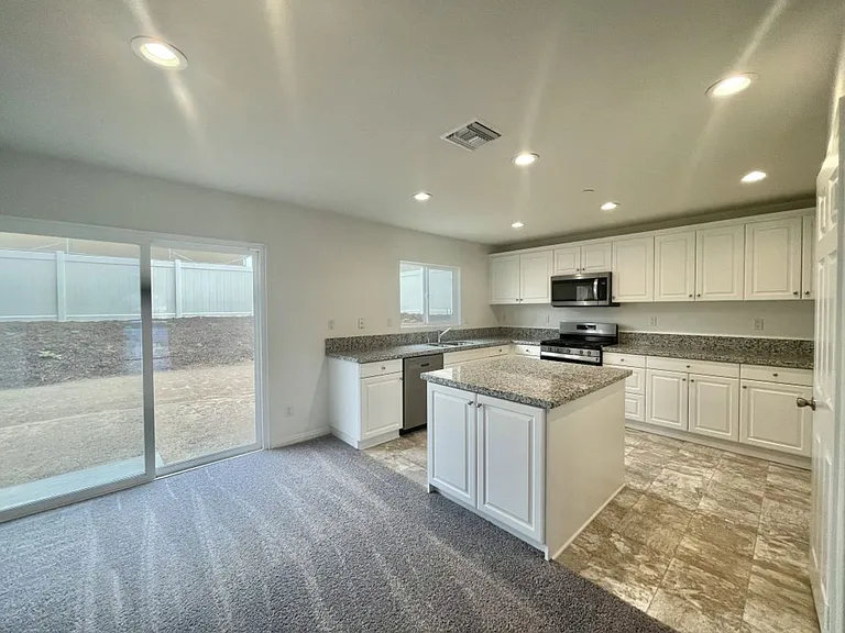 21151 Packing House Ct — Photo 5
