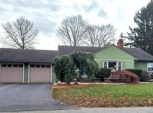 12 Maplewood St, Old Saybrook, CT 06475