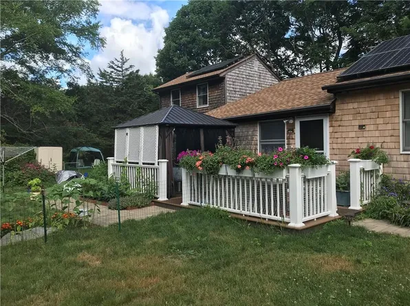 722 South Rd, South Kingstown, RI 02879