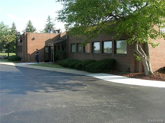 1st image of 31435 Northwestern Hwy