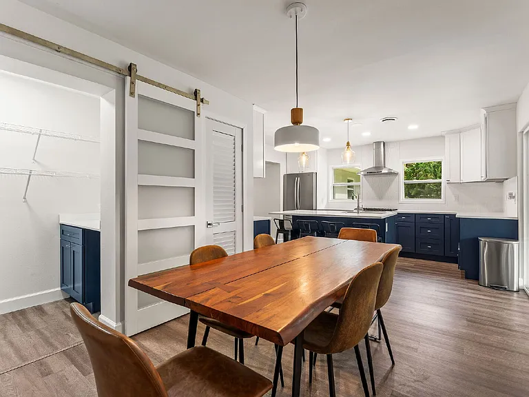 1143 Linden St — Photo 13