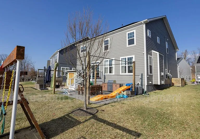 2425 Morgans Point Dr — Photo 65
