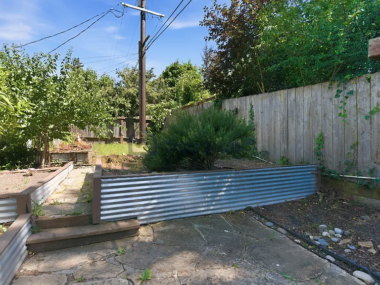 1429 Magazine St — Photo 38