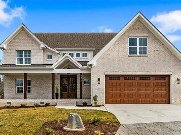 4312 Griffins Gate Ln, Greensboro, NC 27407